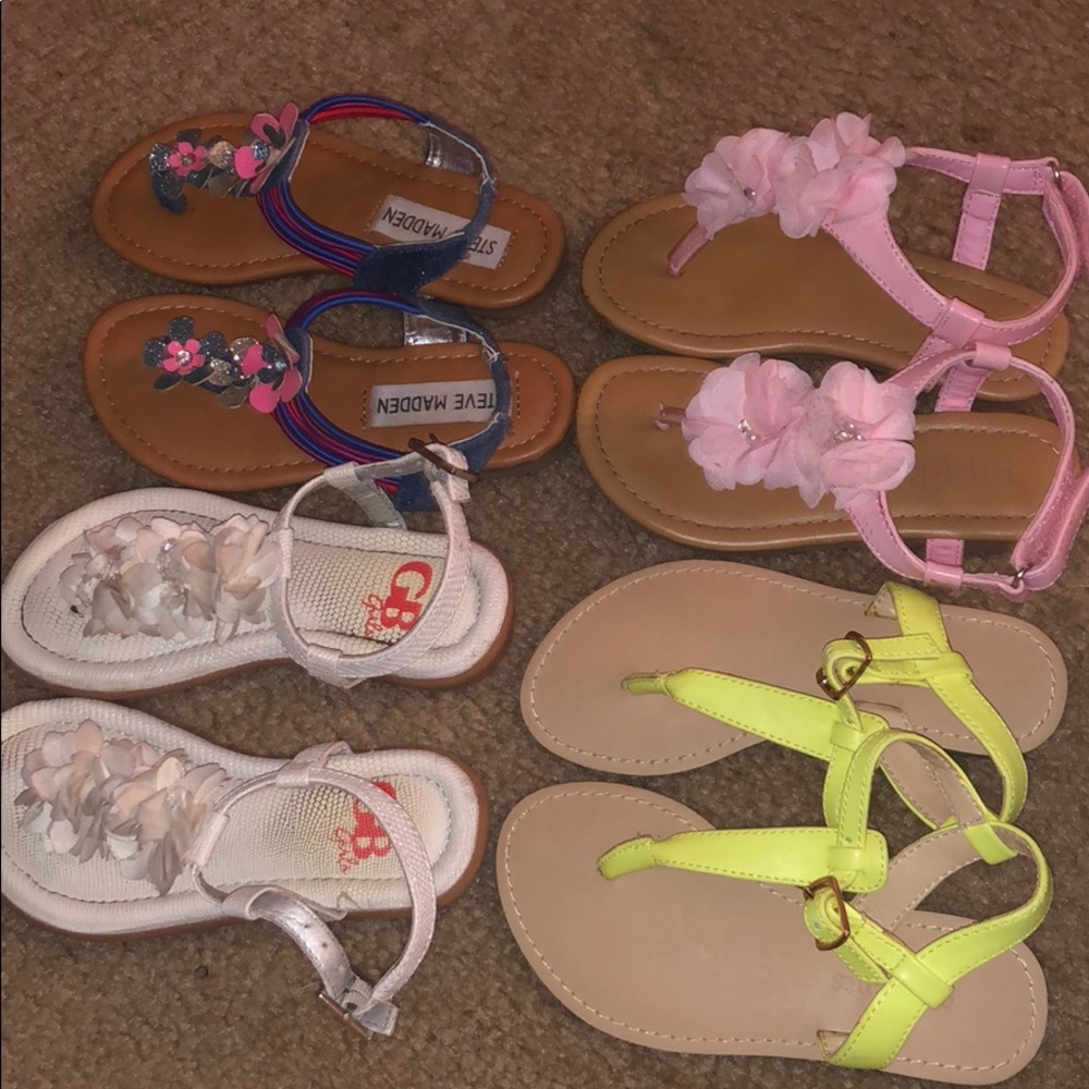 Bundle 😊 4 beautiful sandal for toddler girls